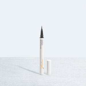 Wing Flick Eyeliner